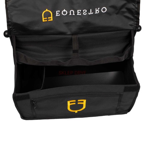 Torba na boks  Torba pielęgnacyjna z uchwytem wykonana jest z wytrzymałego, wysokiej jakości poliestru, co zapewnia długą żywotność i łatwą konserwację.