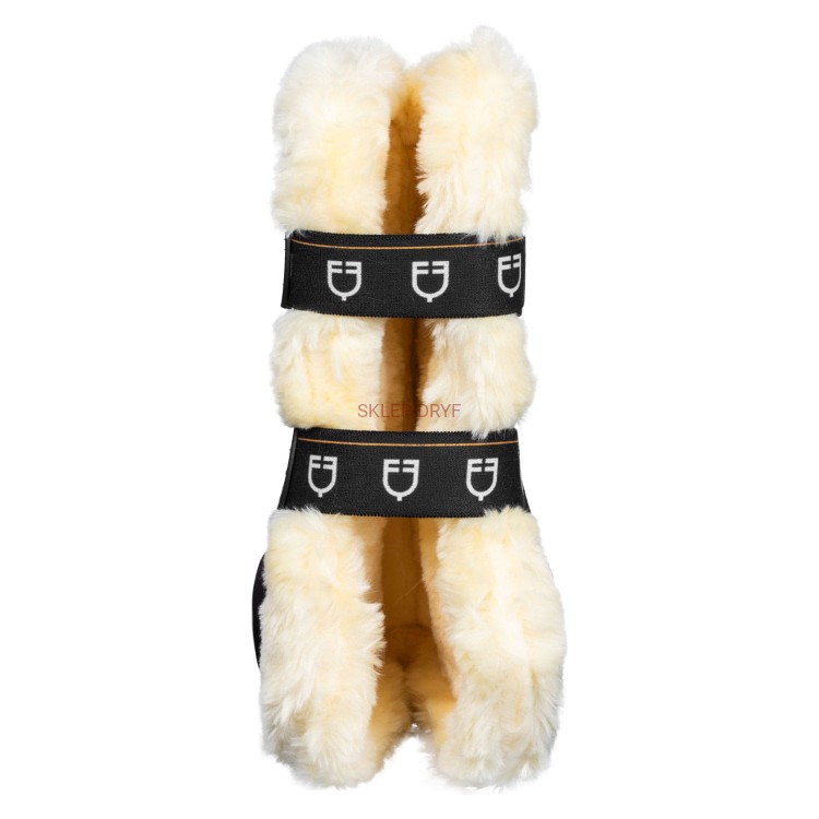 Ochraniacze dla konia z futrem zapinane na kołki.