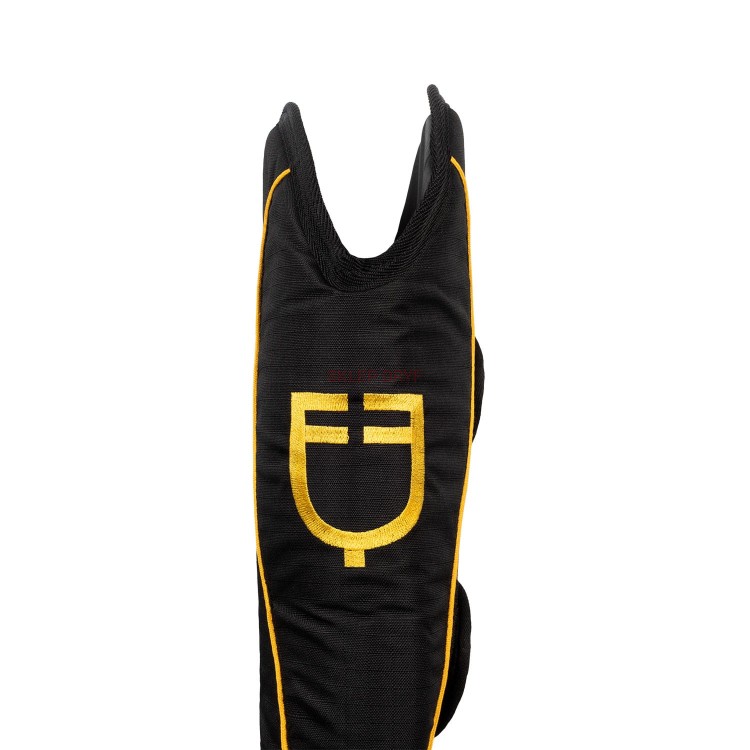 Ochraniacze transportowe PRO TRAVELLER  Zestaw 4 odpornych na rozdarcia ochraniaczy z materiału, wyściełanych watoliną. Zapięcie na rzep i wzmocnienia ze skórzanymi wstawkami.