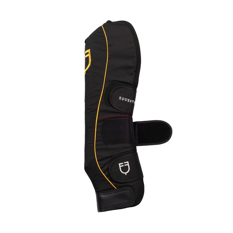 Ochraniacze transportowe PRO TRAVELLER  Zestaw 4 odpornych na rozdarcia ochraniaczy z materiału, wyściełanych watoliną. Zapięcie na rzep i wzmocnienia ze skórzanymi wstawkami.